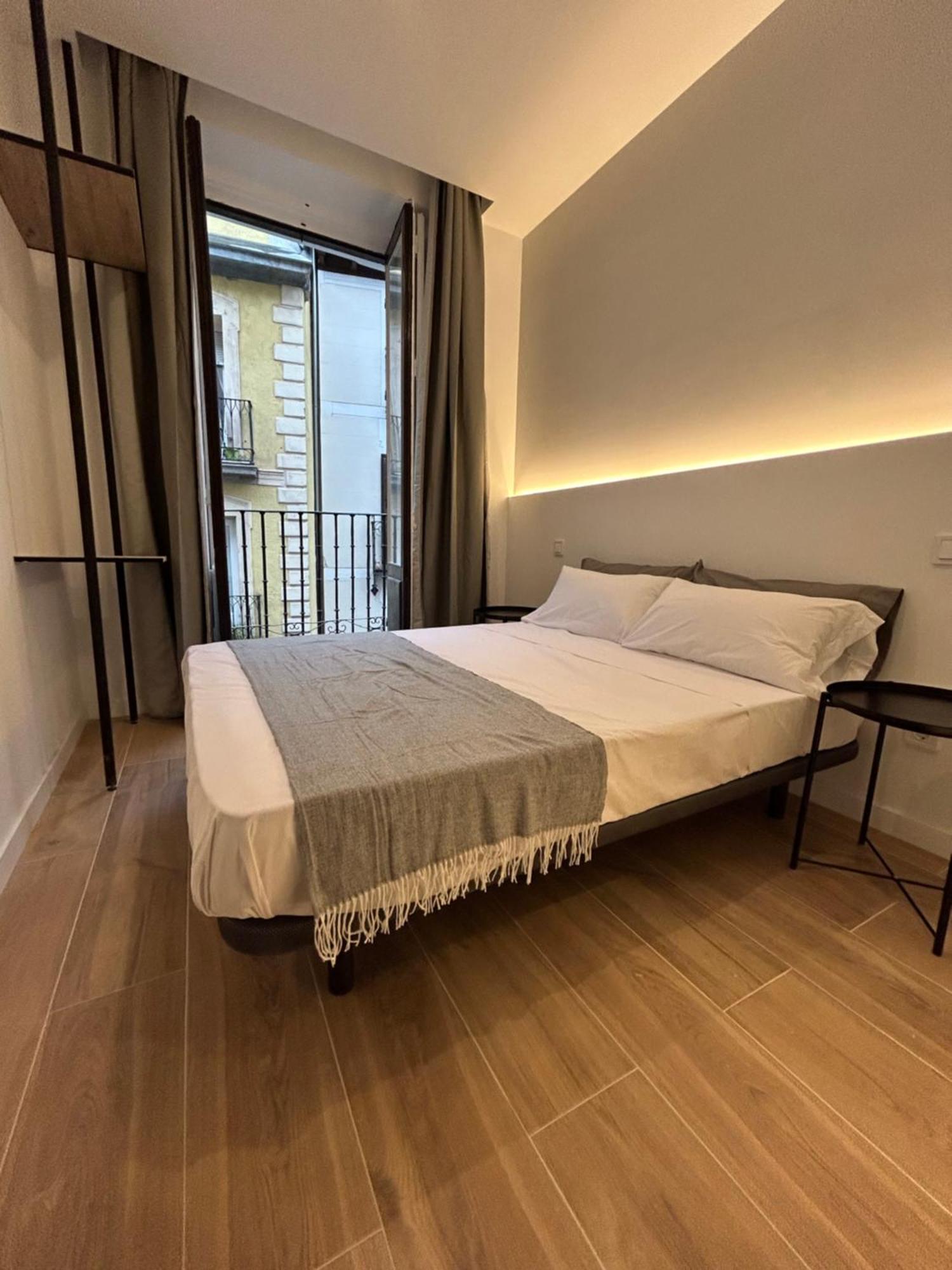 Hotel Casa De Huespedes San Andres à Madrid Extérieur photo