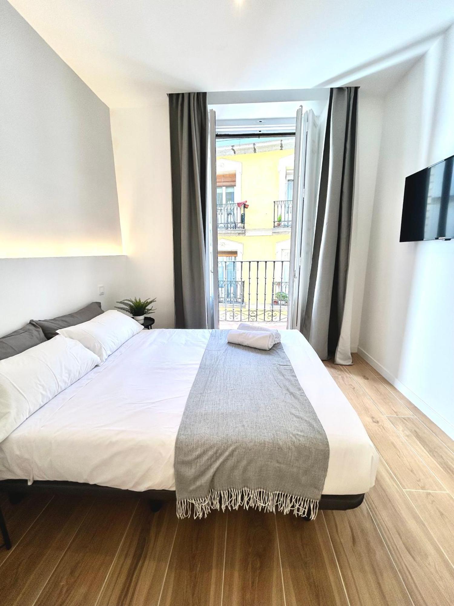 Hotel Casa De Huespedes San Andres à Madrid Extérieur photo
